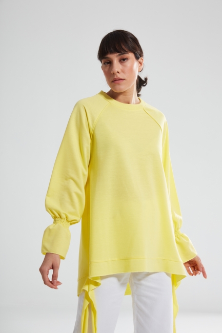Mizalle - Büzgü Detaylı Sarı Reglan Kol Sweatshirt