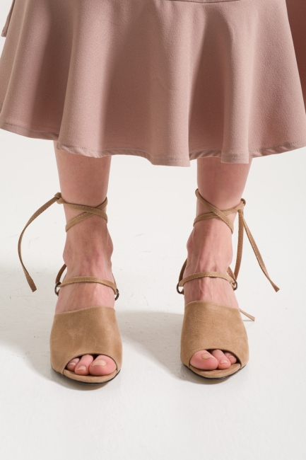 Mizalle - Ankle Strap Sandals (Mink Color)