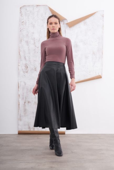 Mizalle - Artificial Leather Black Flared Skirt