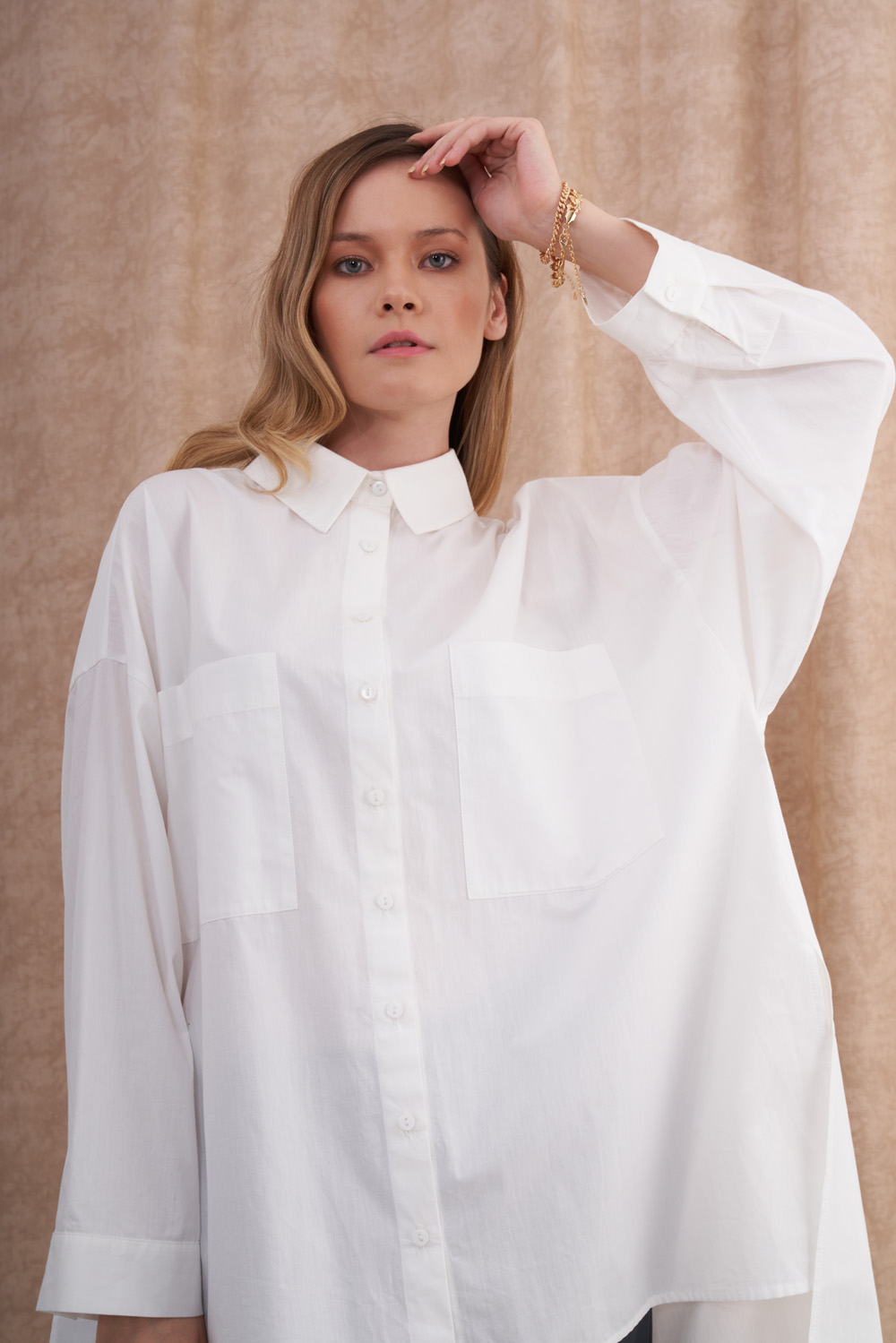 Asymmetric Cut White Oversize Shirt