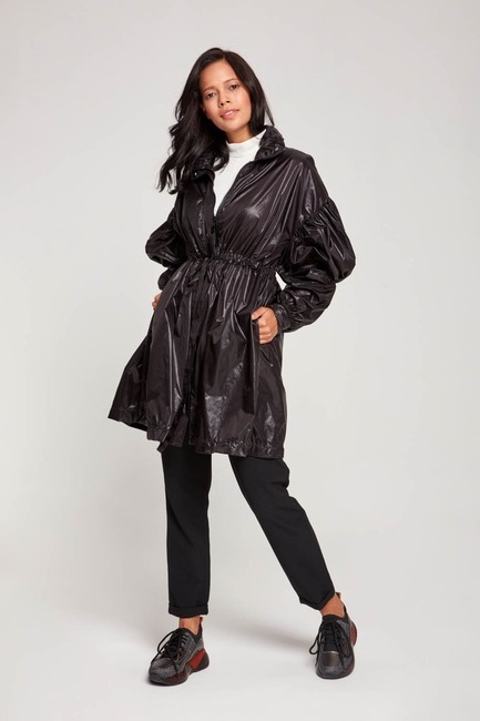 Mizalle - Balloon Sleeve Raincoat (Black) 