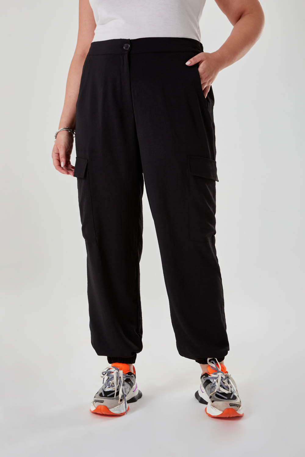 Black Woven Trousers with Cargo Pockets