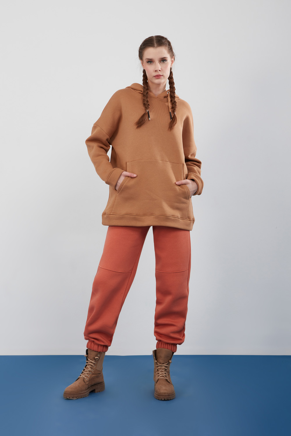 Camel Hooded Winter Sweatshirt with Pockets