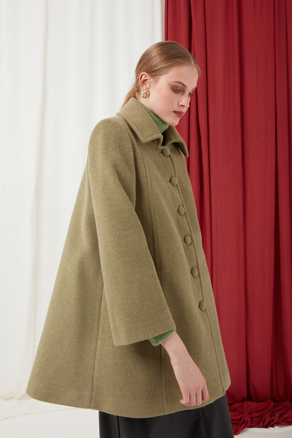 Coated Buttoned Green Cachet Coat