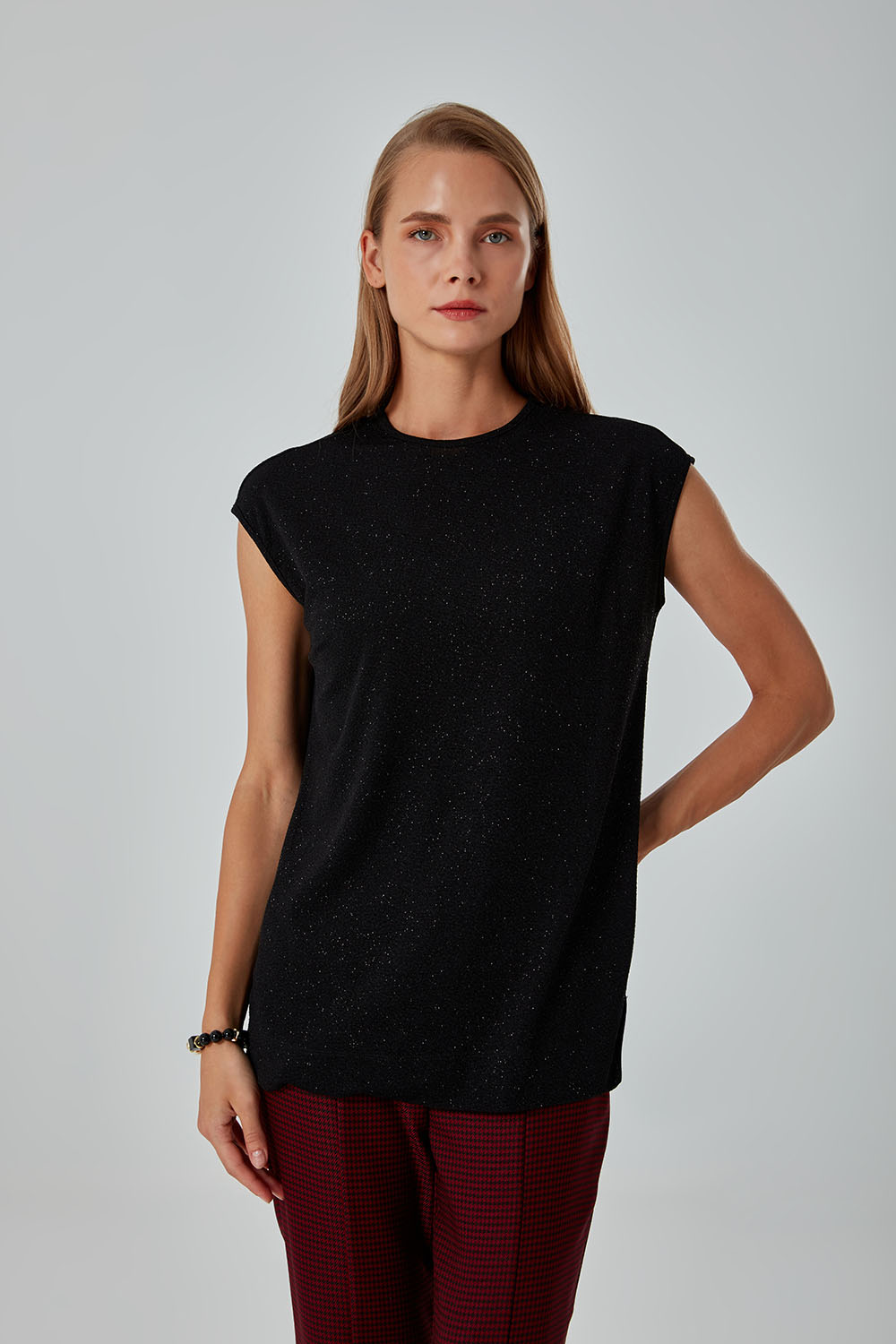 Crew Neck Knitted Black Body
