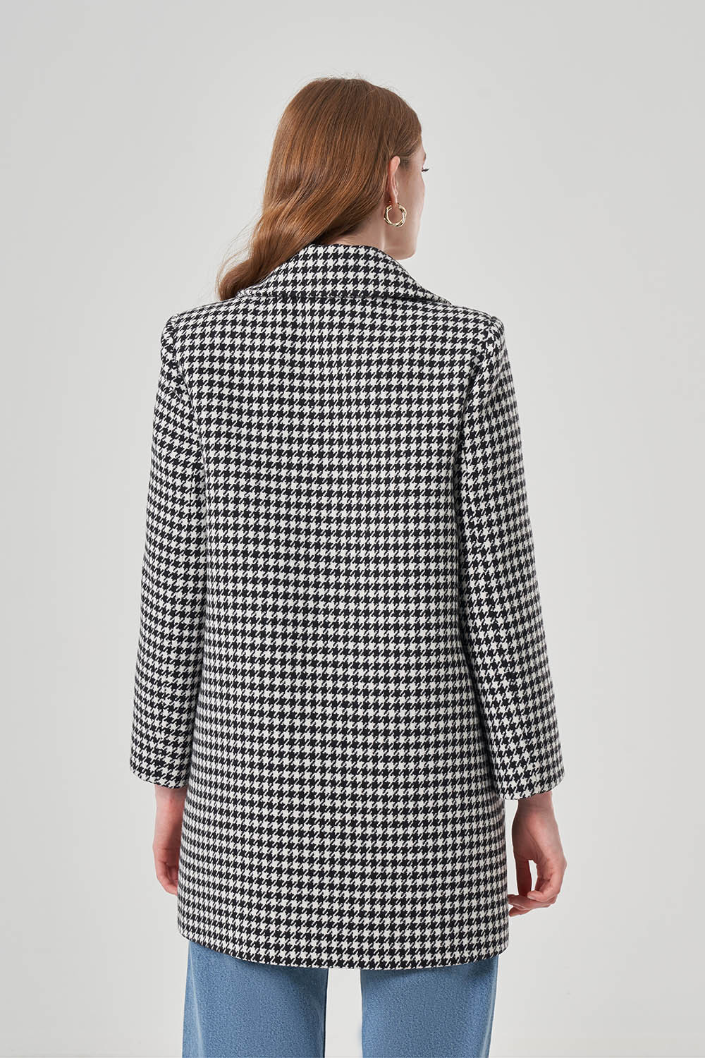 Crowbar Patterned Black Short Overcoat