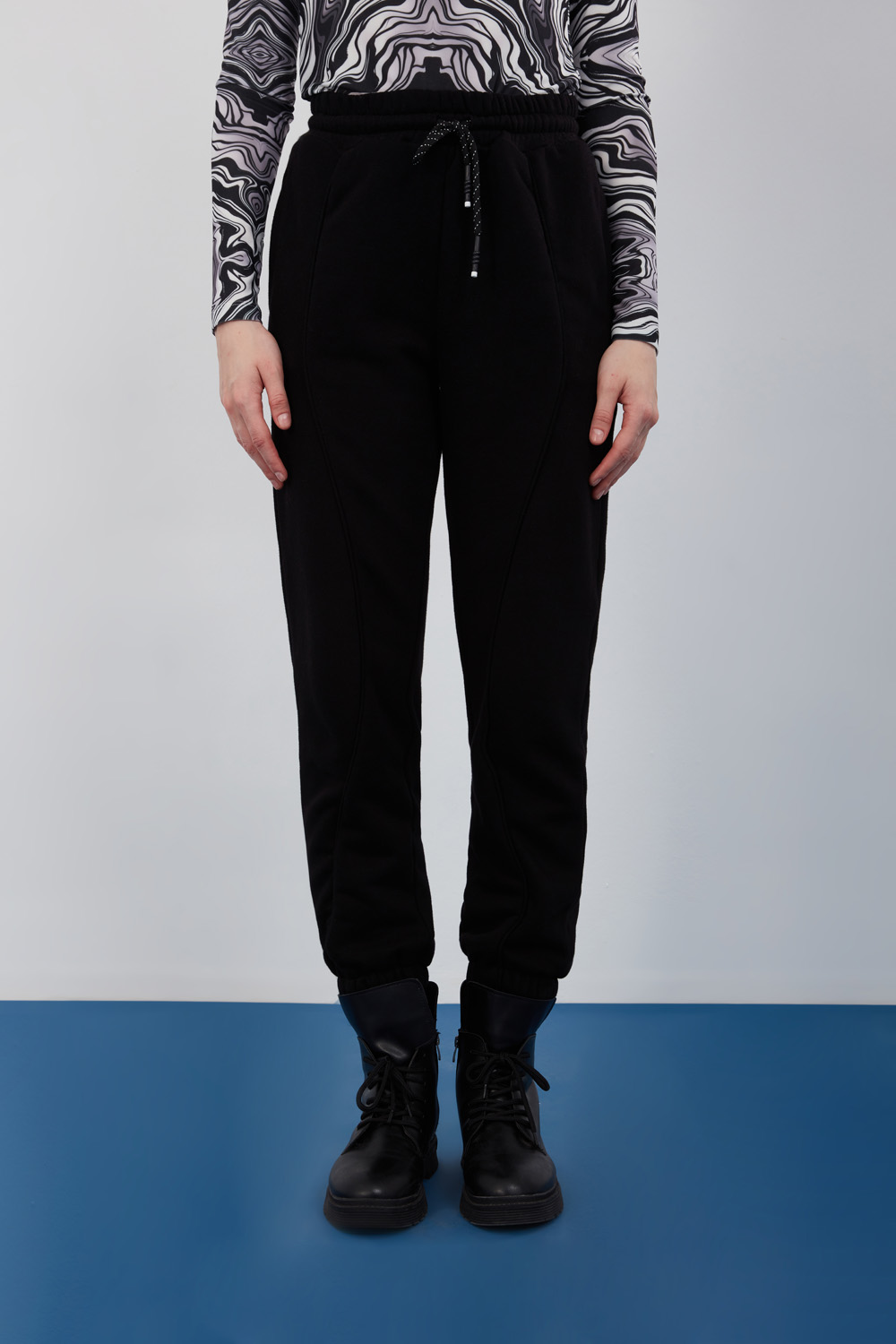 Elastic Waist Black Jogger Trousers with Stitches