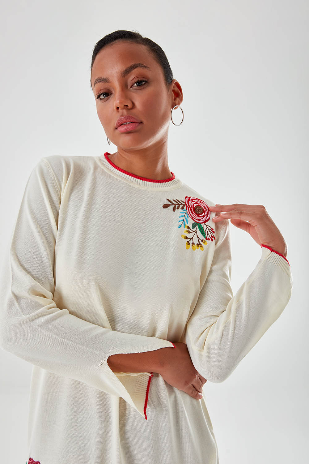 Floral Embroidered Knitwear Ecru Tunic