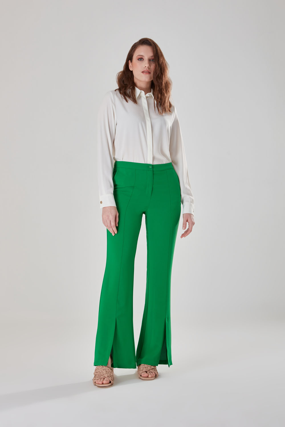 Green Woven Trousers With Sewing Slitt