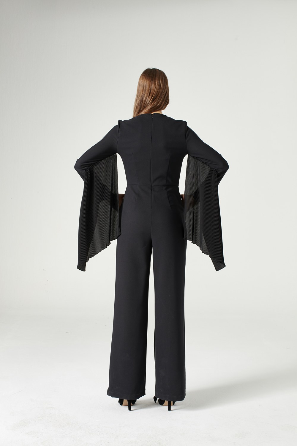 Pleat Sleeve Detailed Jumpsuit (Black) 