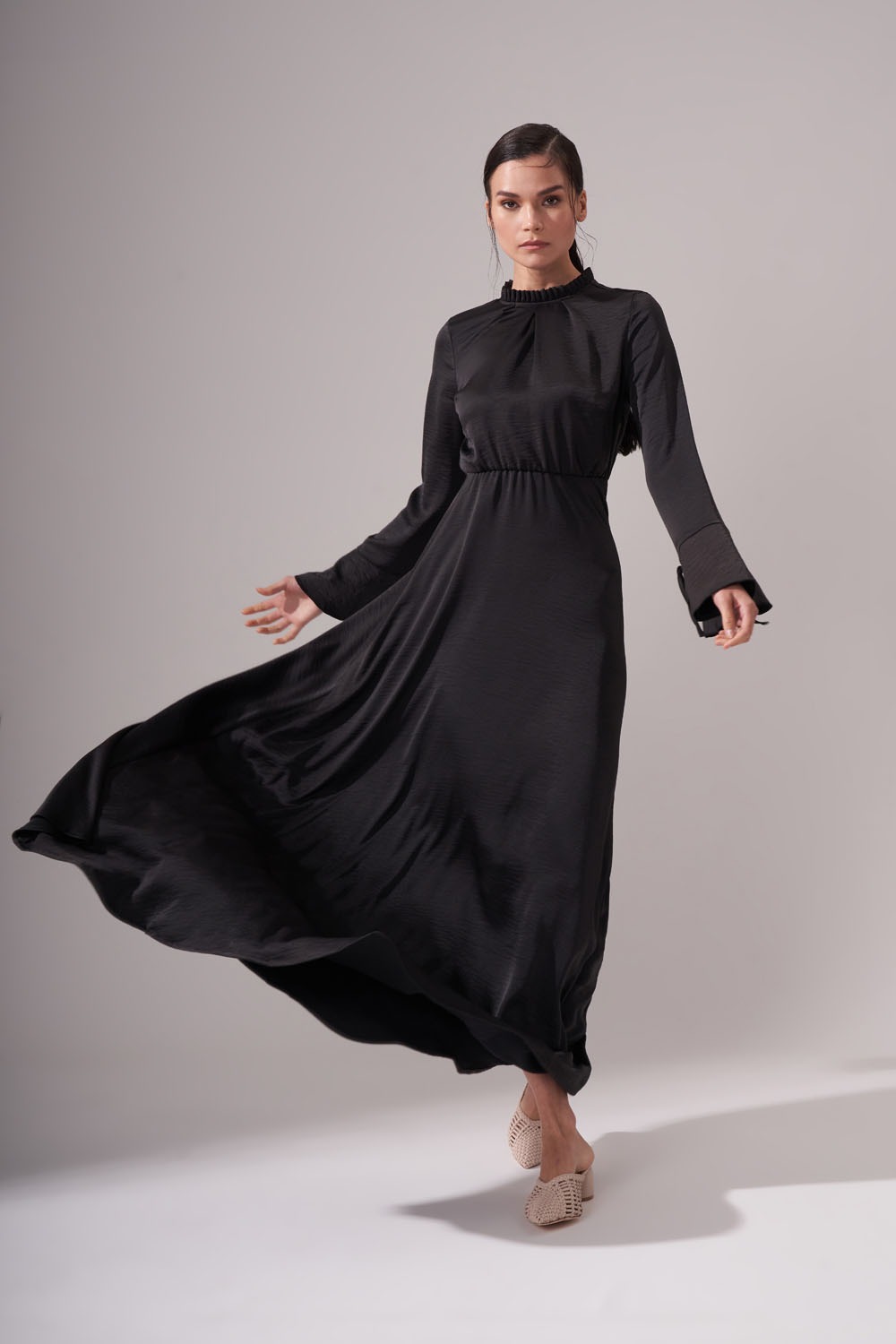 Pleated Collar Patterned Dress (Black)