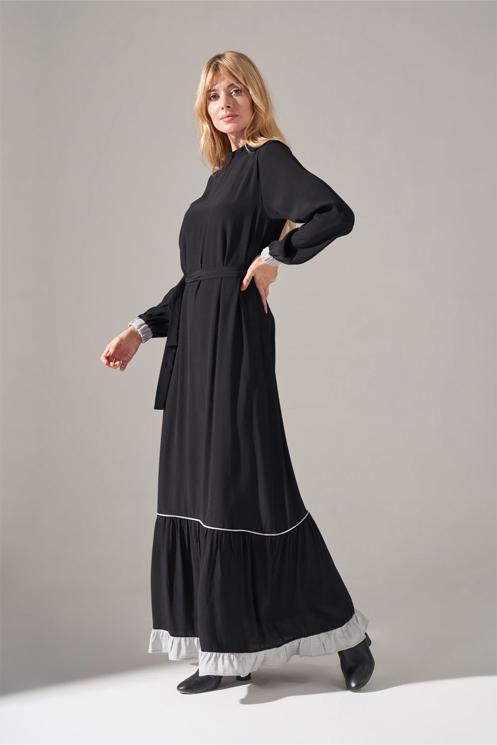 Ruffle Detail Maroken Dress (Black)
