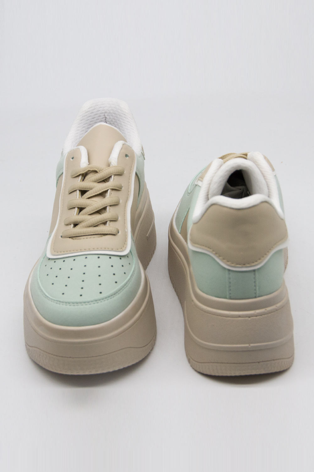 Thick Sole Lace-Up Sport Shoes (Green-Beige)