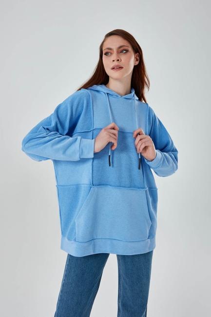 Mizalle - Kapüşonlu Parça Bloklu Mavi Sweatshirt
