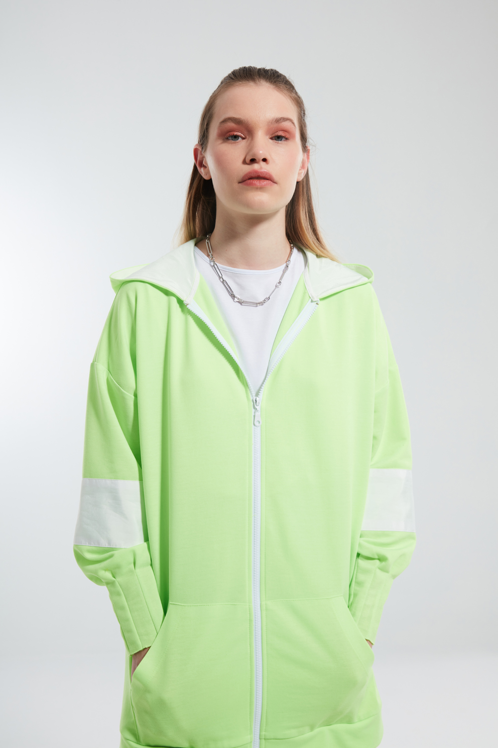 Kol Detaylı Fermuarlı Neon Yeşil Sweatshirt