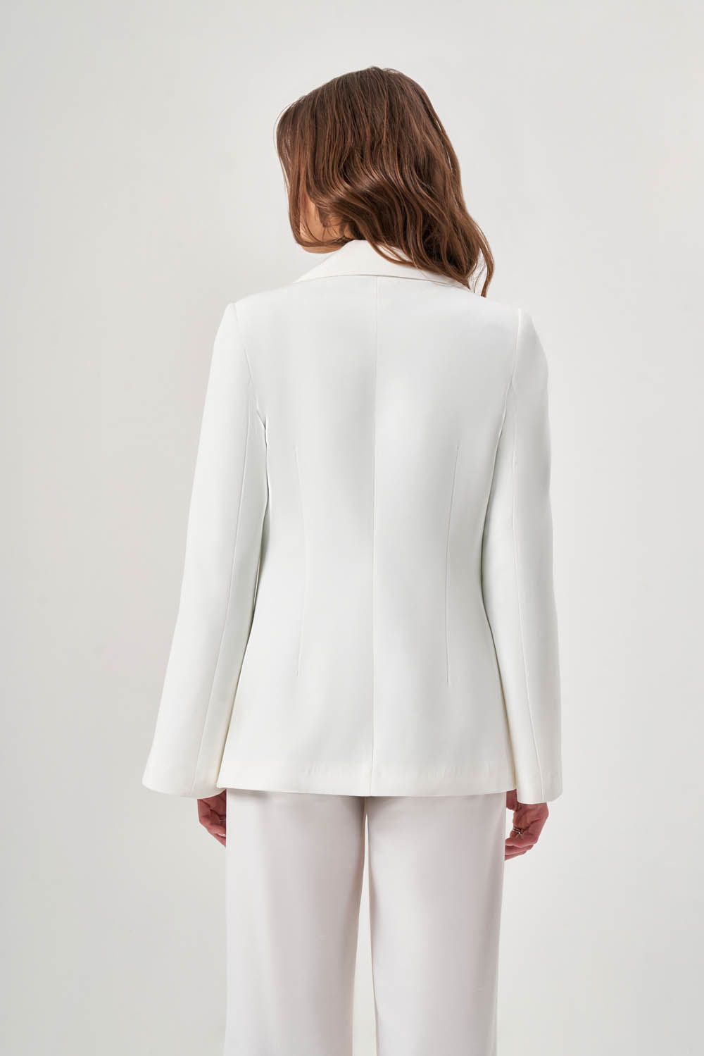 Kolu Fermuarlı Beyaz Ceket