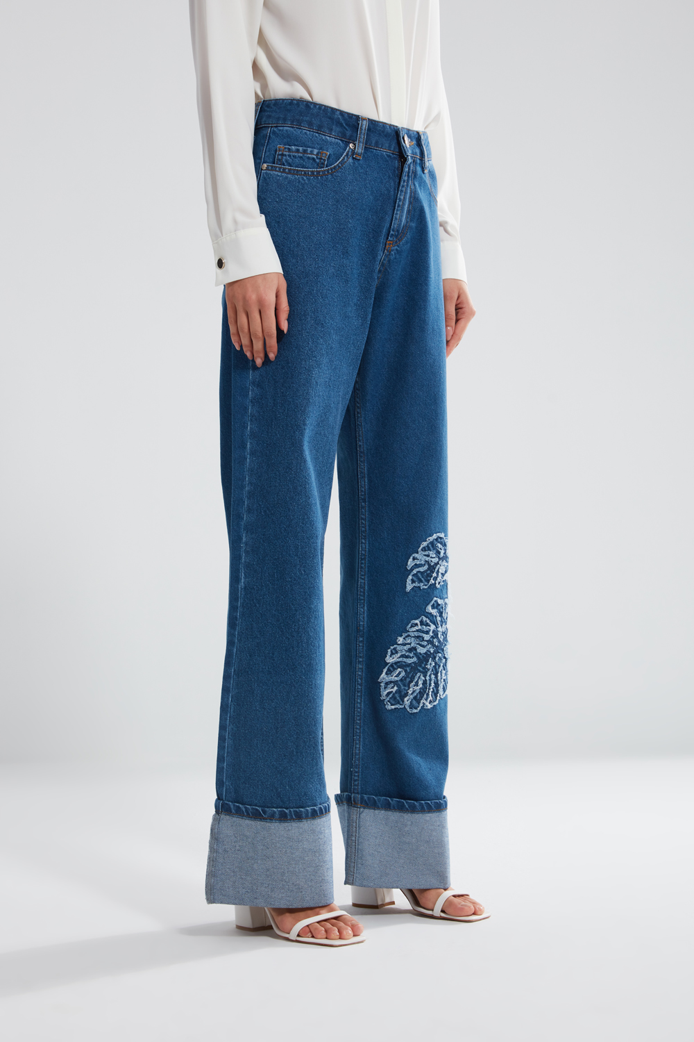 Lazer Nakışlı Mavi Yüksek Bel Jean Pantolon