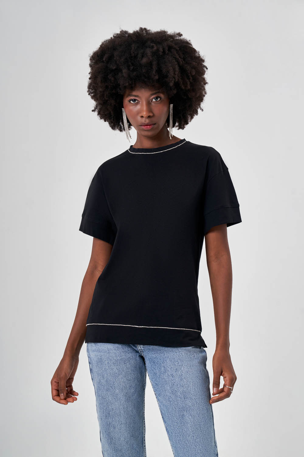 Zincir Detaylı Siyah T-Shirt